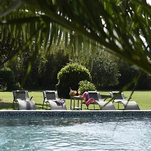 Couette-café Mas De Bouvet En Camargue, Albaron